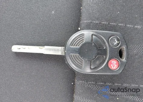 2018 Ford Focus S z USA, uszkodzony, nr VIN 1FADP3E23JL236365